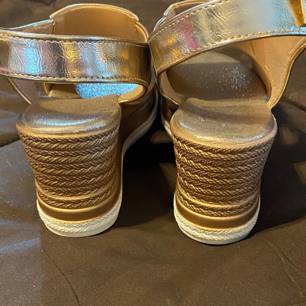 Gold Women's Sandals - Picture 3 of 4